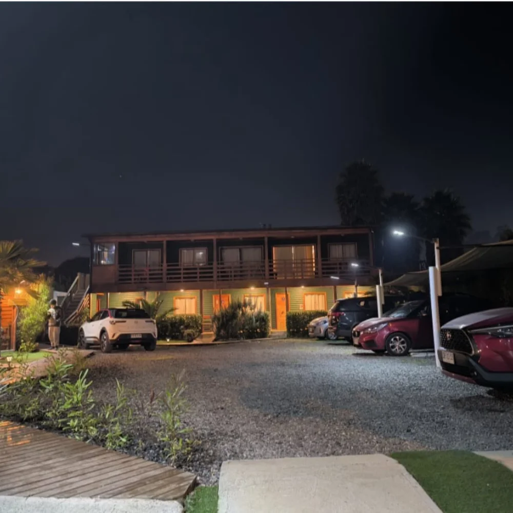 Vista de frente cabañas spaciomar el tabo