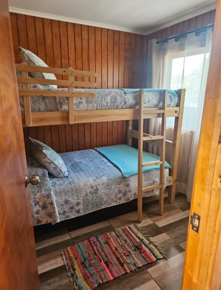 Dormitorio con camarote, cabaña 5 para 4 personas – Spaciomar, cabañas en El Tabo